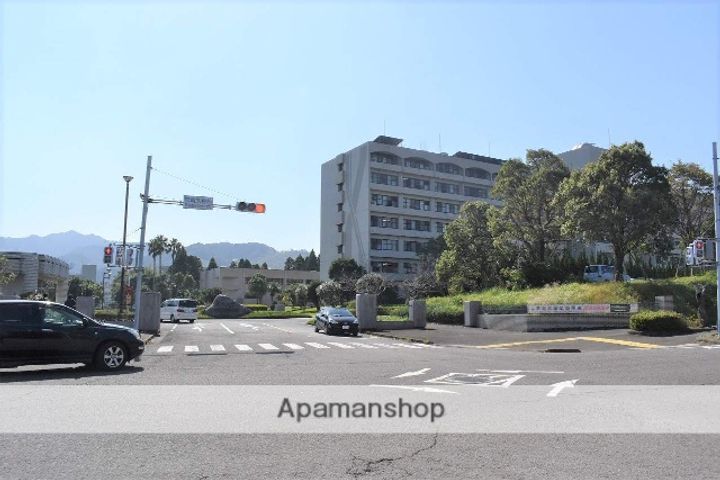 センチュリーフラッツの周辺