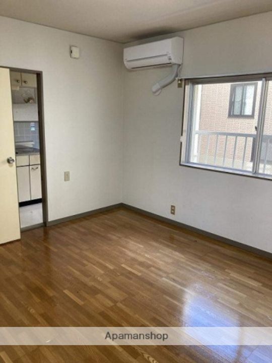 BOX石川303の居間