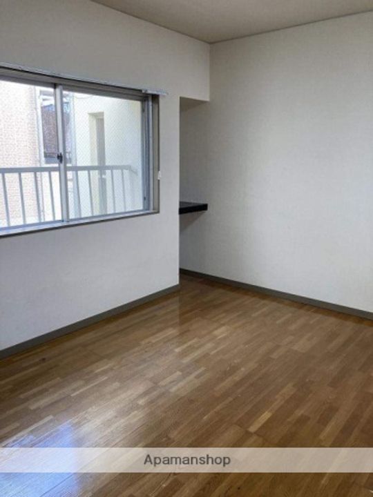 BOX石川303の居間