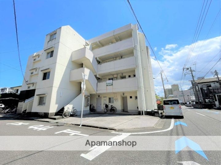 BOX石川303の外観