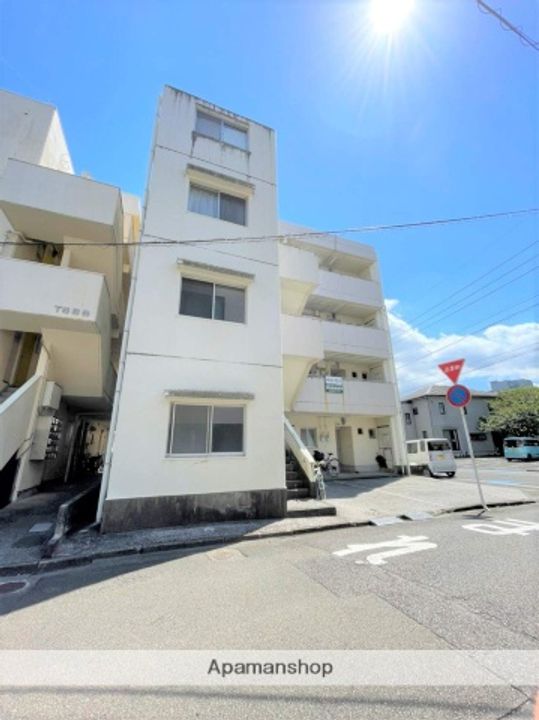 BOX石川303の外観