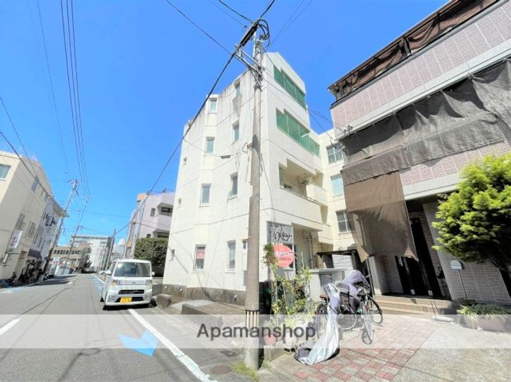 BOX石川303の外観