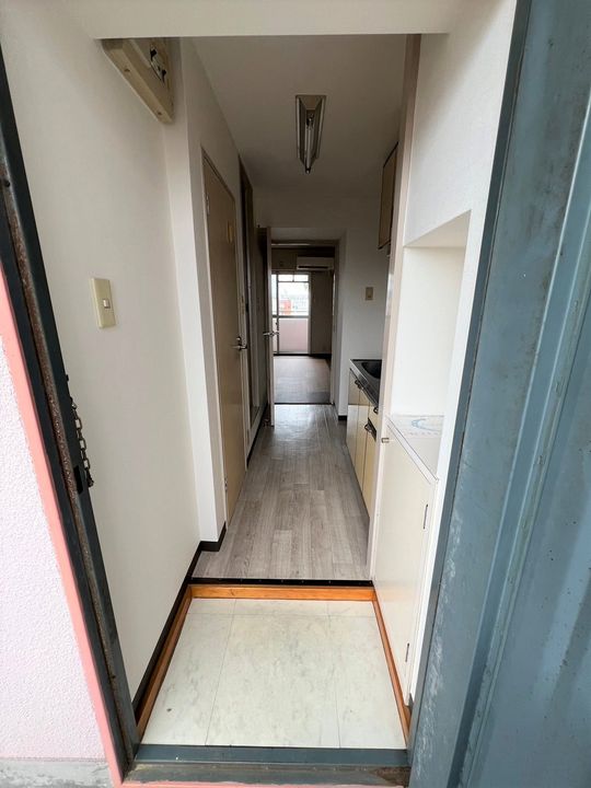 プチメゾン大淀403の玄関