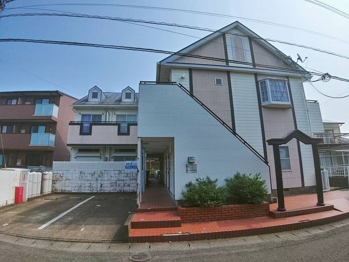 和知川原レジデンス201の外観