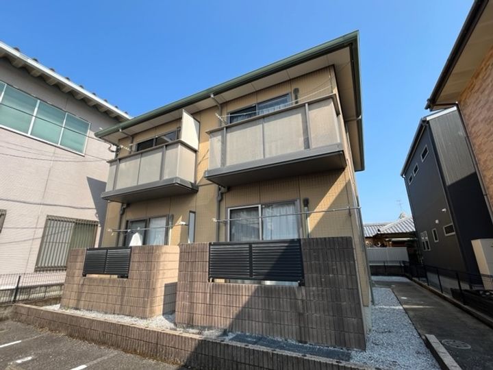 メゾンドールMC202の外観