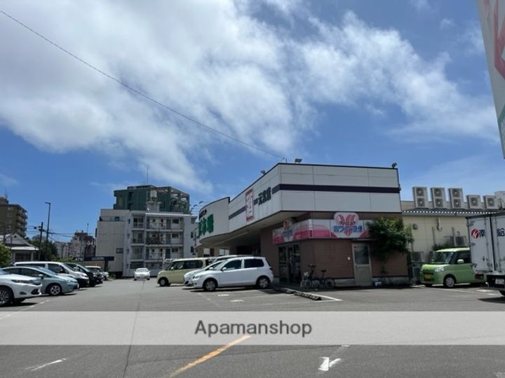 楓壱番館205の周辺