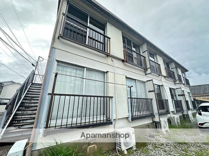 片岡コーポ102の外観