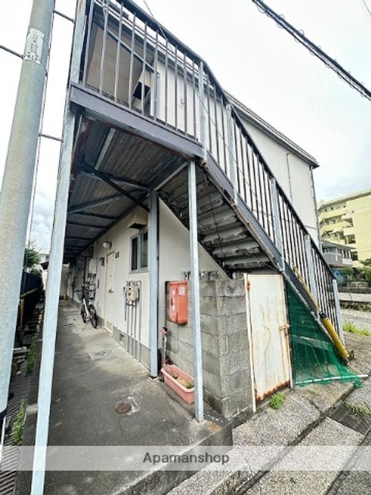 片岡コーポ102の外観