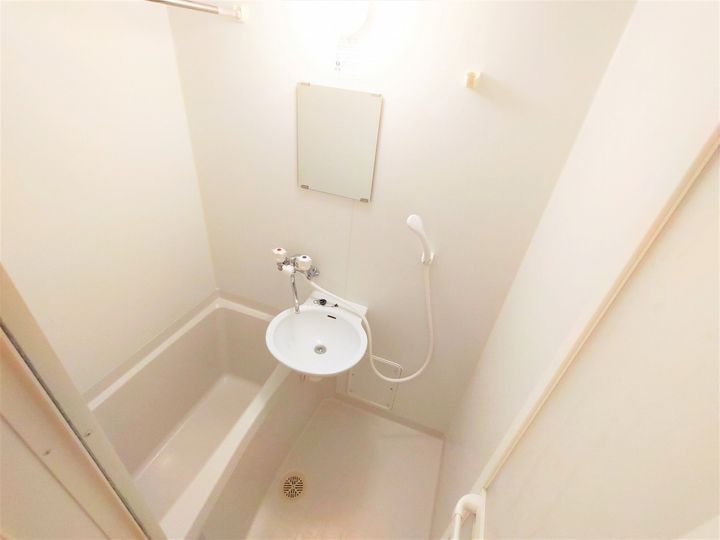 レオパレスソレーユ104の風呂