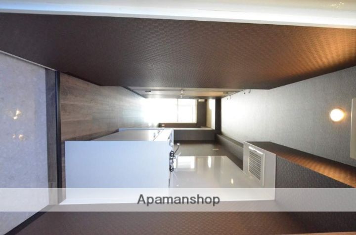 小山ビル305の玄関