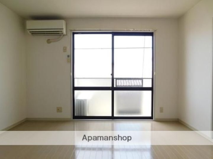 シャトル木花台H101の内装