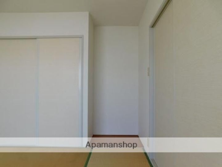 シャトル木花台H101の内装