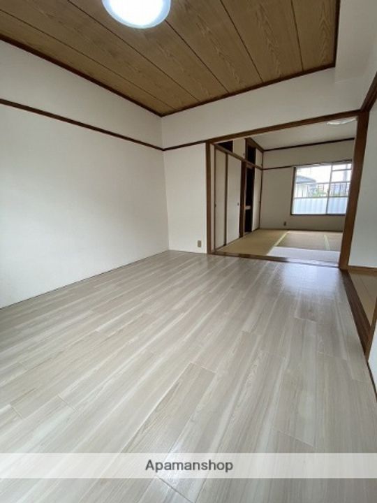 MEハイツB102の内装
