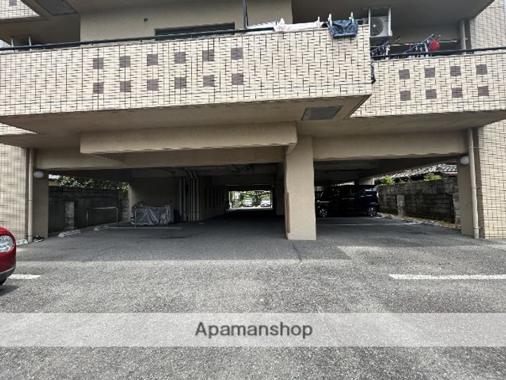 クレストコート303の外観