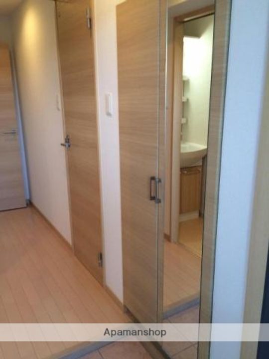 ル レーヴ B棟の玄関