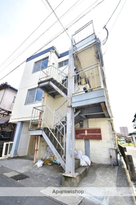 シャルムの外観