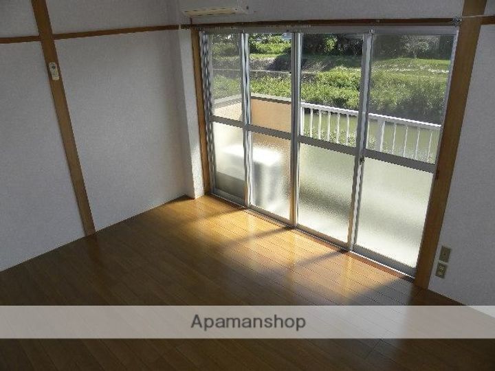 高洲コーポ(大字恒久)201の内装