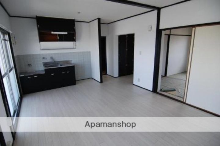 吉原マンション402の居間