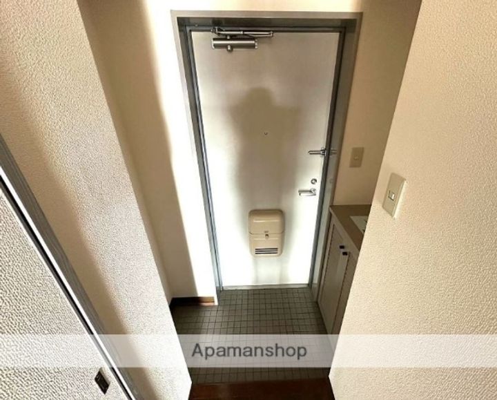 ステーションコートの玄関