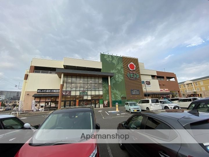 ステーションコートの周辺