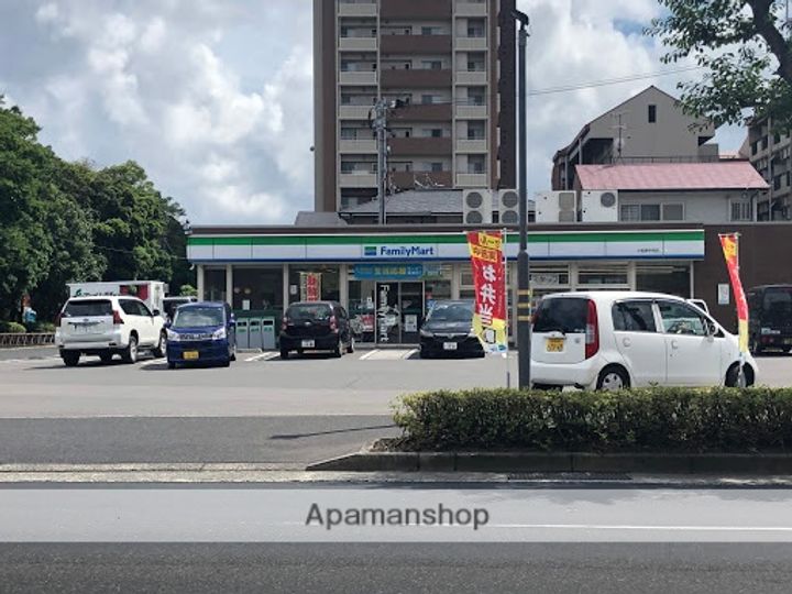 シャルマンⅡの周辺