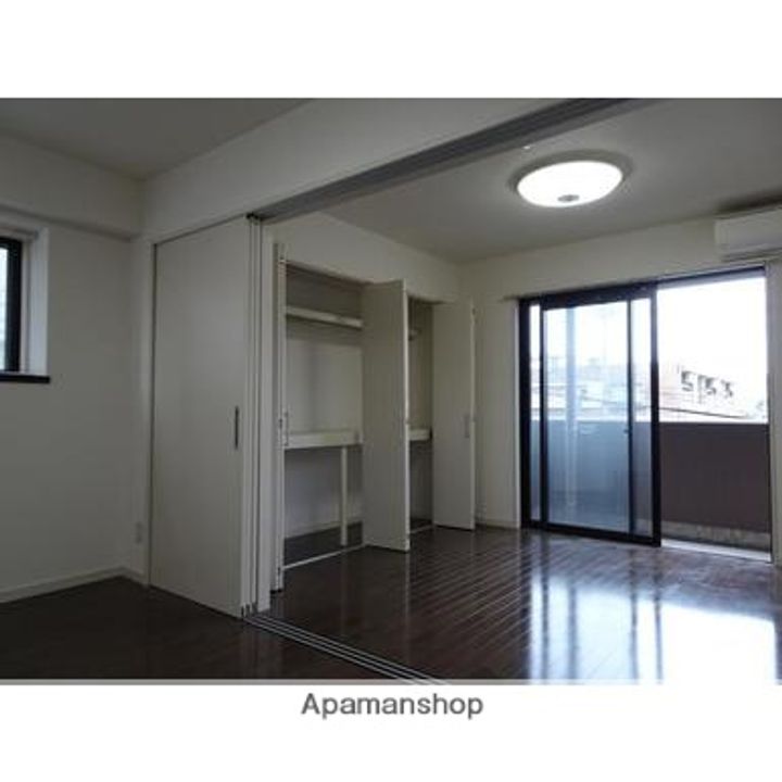 アークティ東谷山Ⅲ505の居間