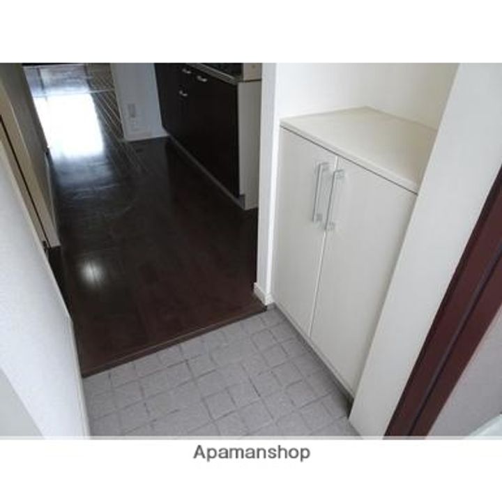 アークティ東谷山Ⅲ505の玄関