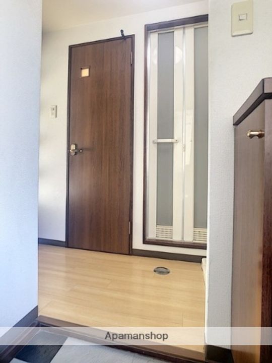 PRESIDENT荒田八幡の玄関