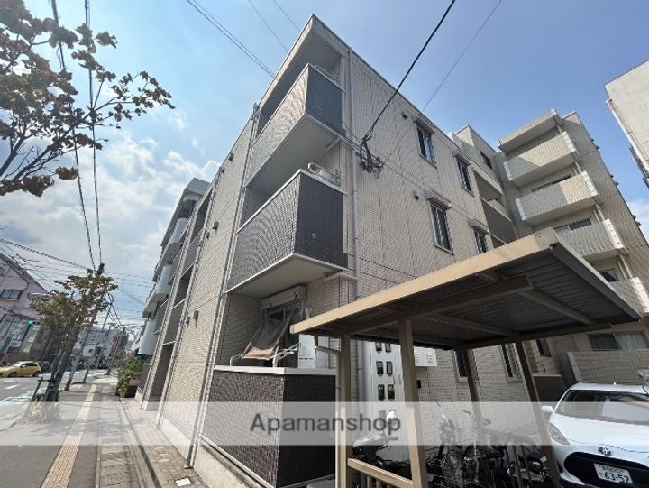 鹿児島県鹿児島市下荒田4丁目の賃貸アパートの外観