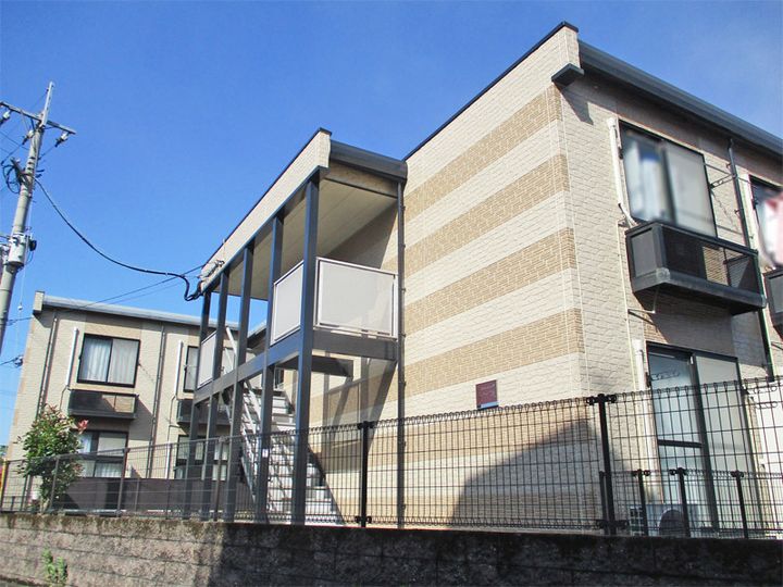 レオパレスEMI102の外観