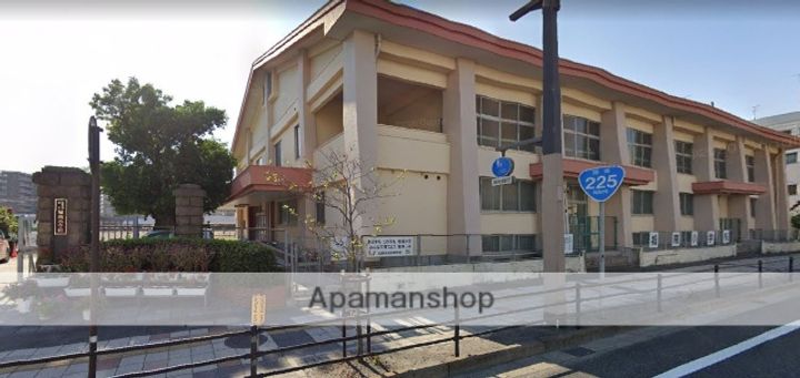 サンパティーク下荒田の周辺