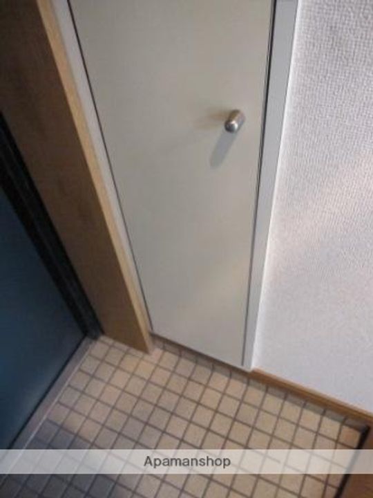 ツールド新照院の玄関