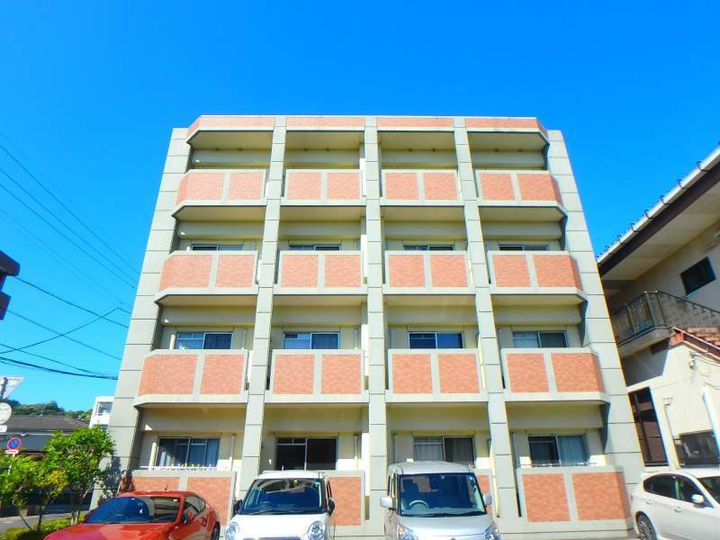 エレガント松元の外観