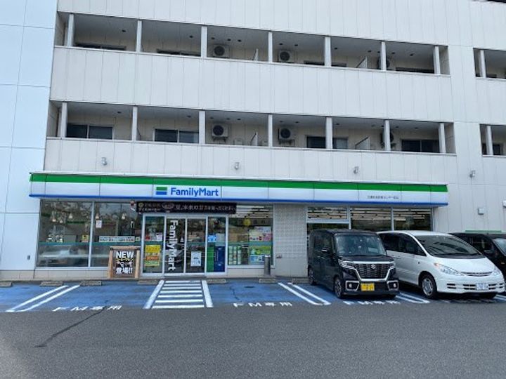 グランデ・フィオーレの周辺