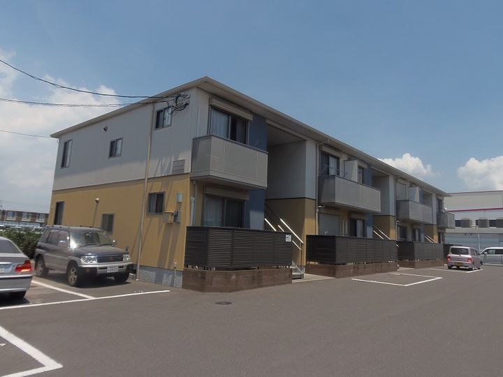 シャーメゾン札元 A棟105の外観