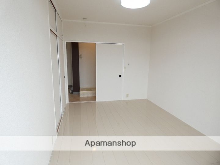 フロスト田上台の内装