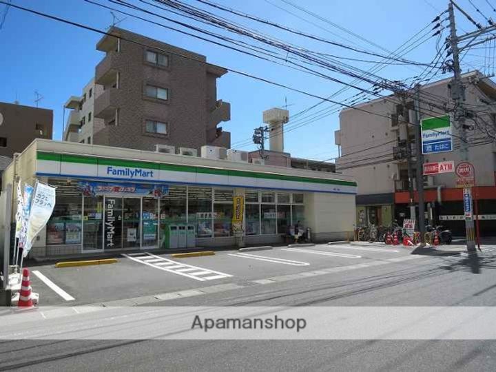 PRECIOUSの周辺