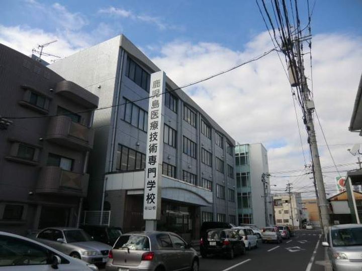 エクセルメゾン0102の周辺