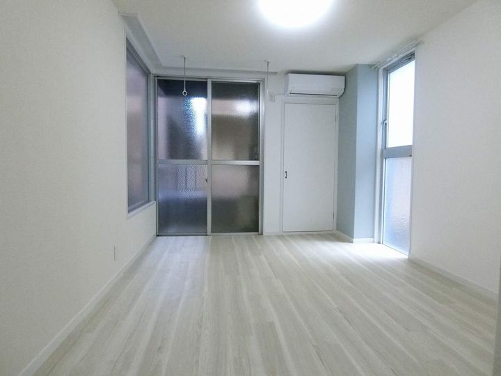 水田ビル0203の居間