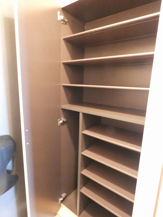 オリエントモナリエの内装