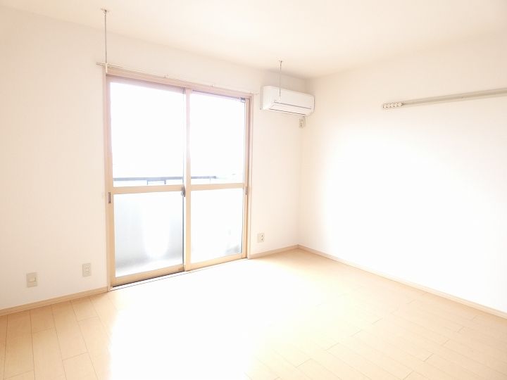 オリエントモナリエの内装