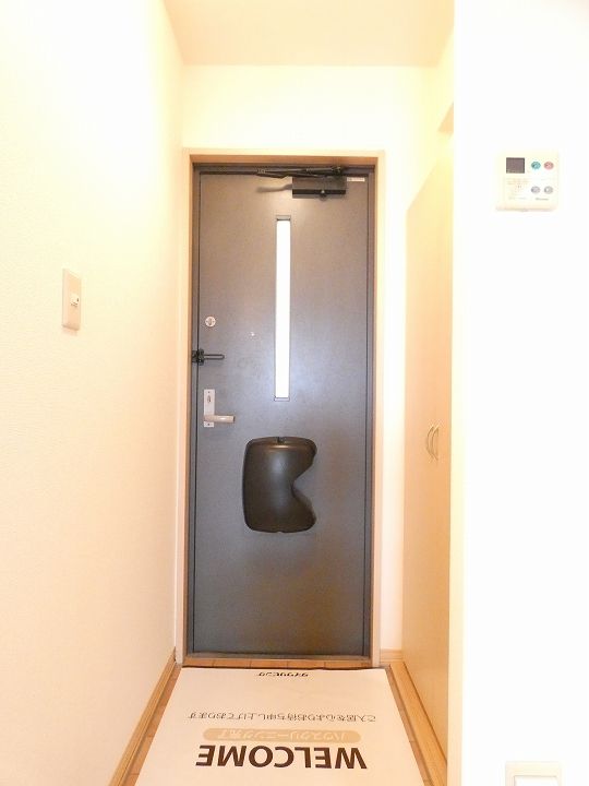 オリエントモナリエの玄関