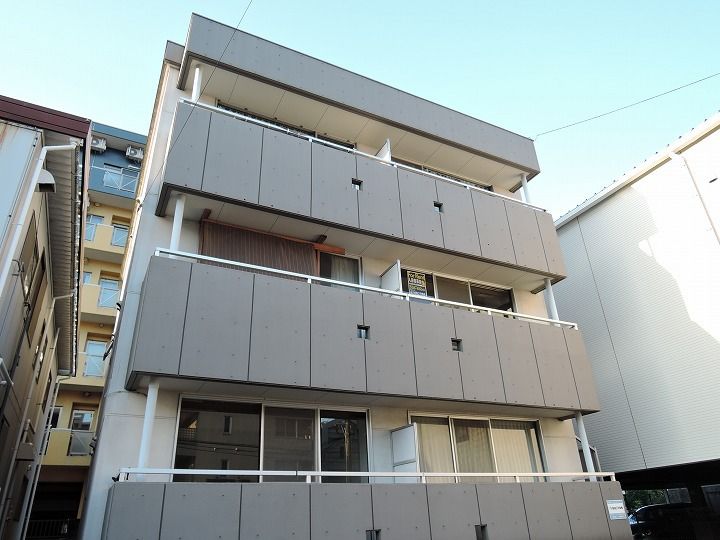 タウンハウス西田0101の外観