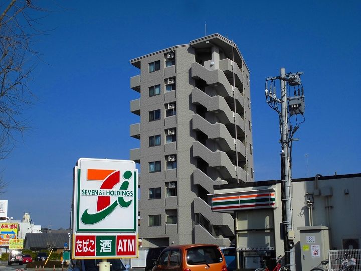 シンフォニア草牟田0502の外観