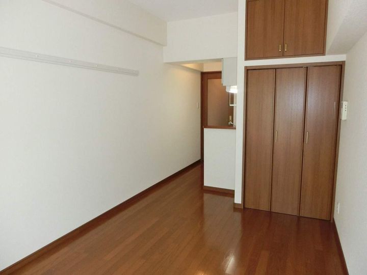 ブーゲンヒルズ0205の居間