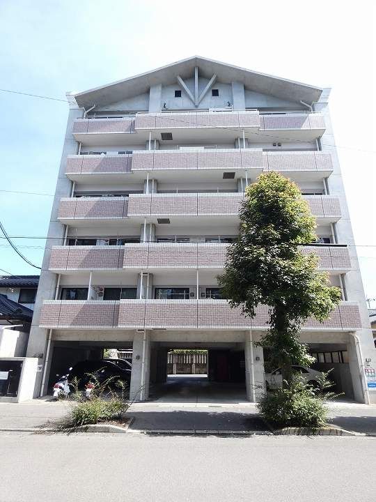 ブーゲンヒルズ0205の外観