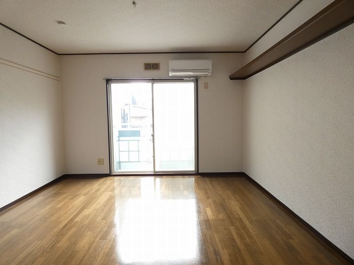 ペガサス30105の居間