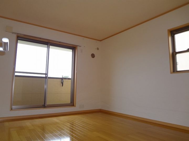 石原タウンF-2の内装