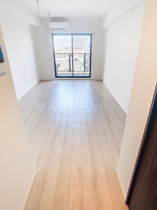 SーRESIDENCE新町AGOG0502の居間