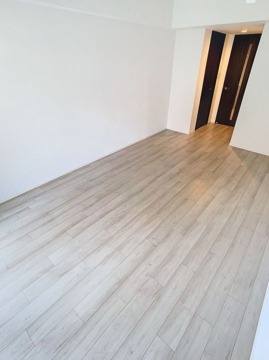 SーRESIDENCE新町AGOGの居間